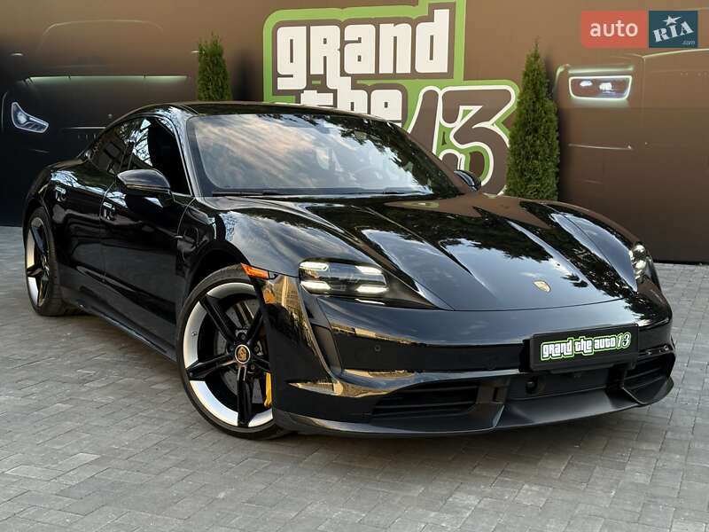 Седан Porsche Taycan 2019 в 