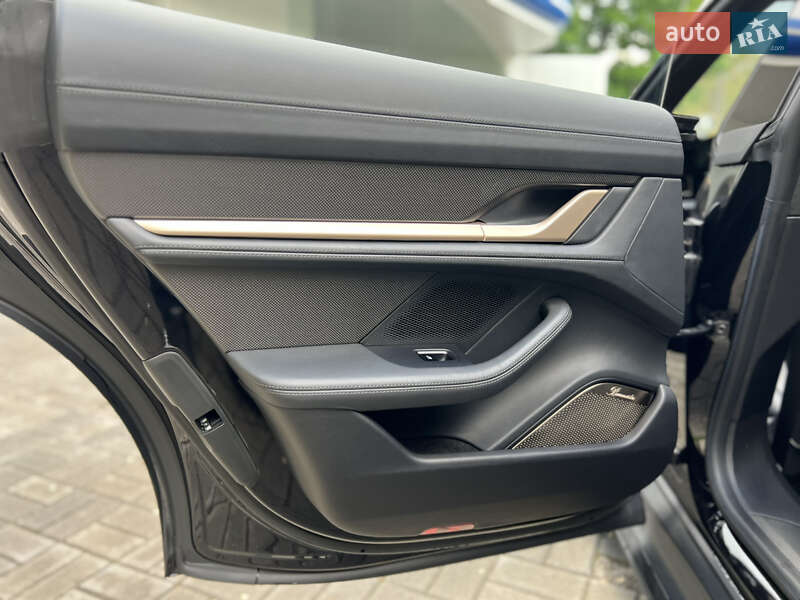 Седан Porsche Taycan 2020 в Днепре