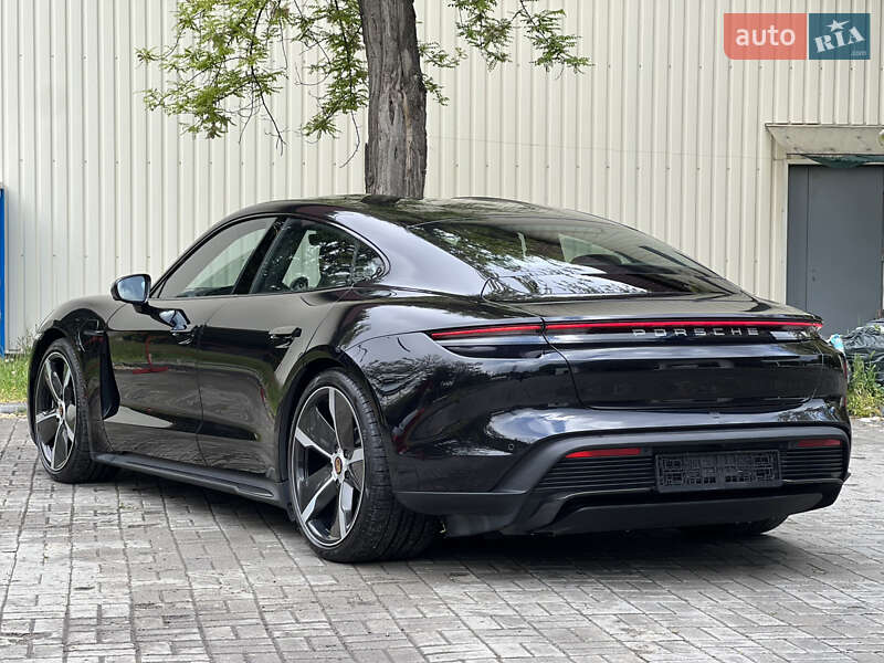 Седан Porsche Taycan 2020 в Днепре