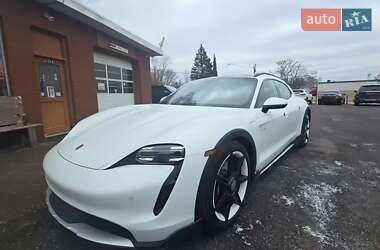 Porsche Taycan 2022