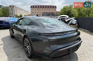 Седан Porsche Taycan 2022 в 