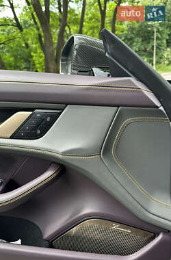 Седан Porsche Taycan 2023 в 