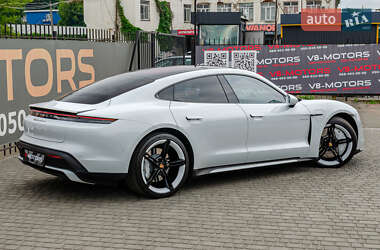 Седан Porsche Taycan 2020 в 