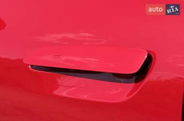 Седан Porsche Taycan 2022 в 