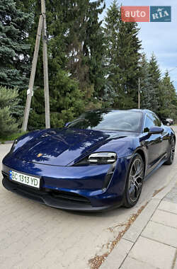 Седан Porsche Taycan 2020 в Львове