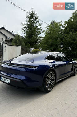 Седан Porsche Taycan 2020 в 