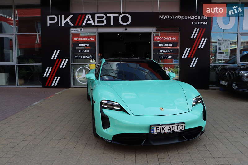 Porsche Taycan 2023