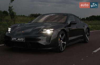 Седан Porsche Taycan 2021 в 