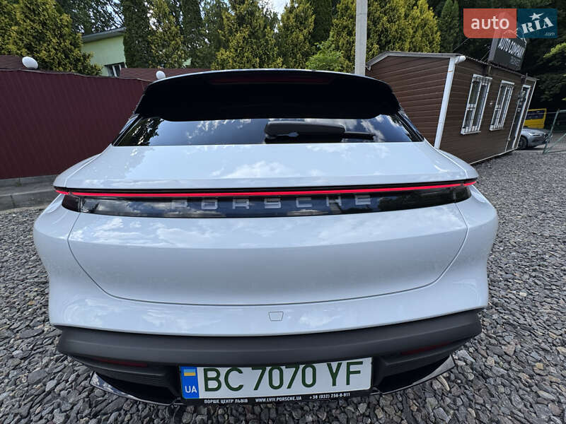 Седан Porsche Taycan 2021 в Трускавце