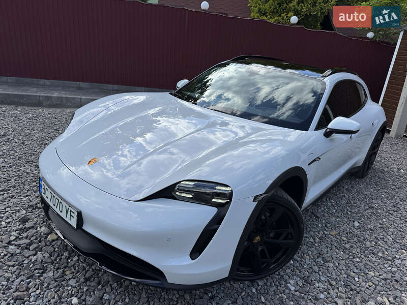 Седан Porsche Taycan 2021 в Трускавце