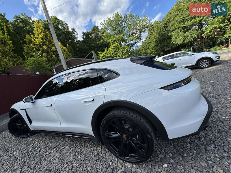 Седан Porsche Taycan 2021 в Трускавце