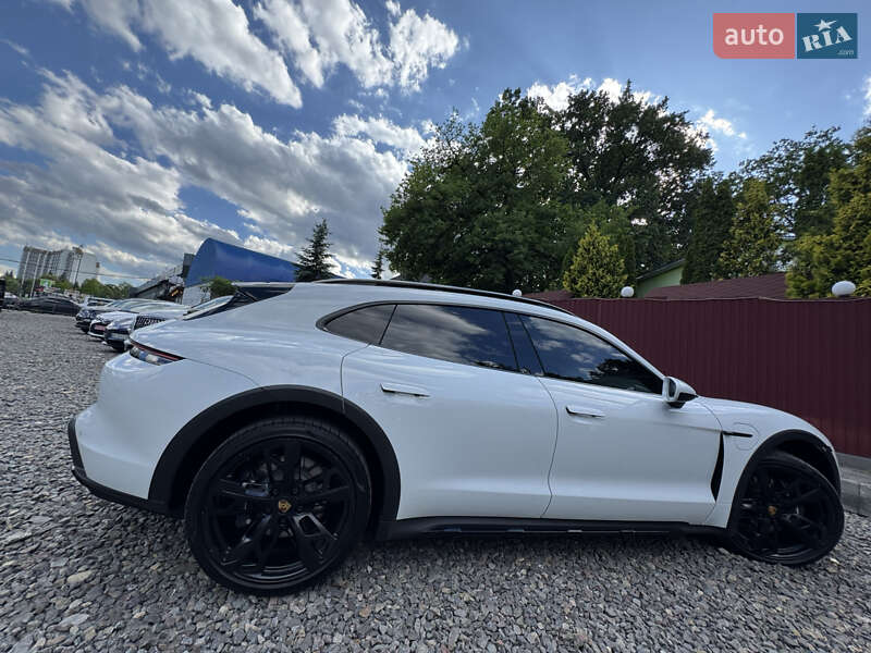 Седан Porsche Taycan 2021 в Трускавце