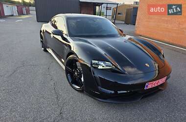 Седан Porsche Taycan 2022 в Києві