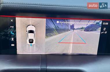 Седан Porsche Taycan 2020 в 