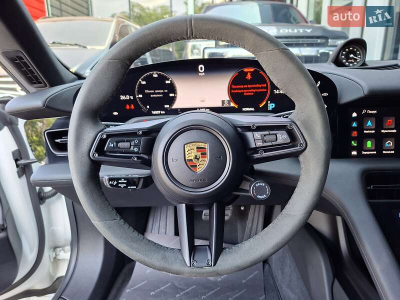 Седан Porsche Taycan 2021 в Одесі