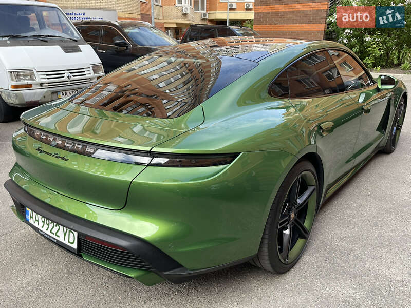 Седан Porsche Taycan 2020 в Киеве фото 15 Седан Porsche Taycan 2020 в Киеве