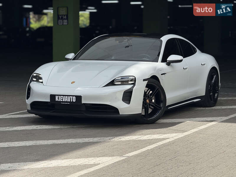 Седан Porsche Taycan 2020 в 