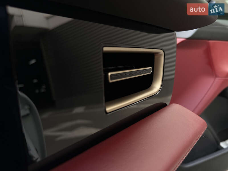 Седан Porsche Taycan 2020 в Києві