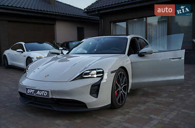 Седан Porsche Taycan 2022 в Києві