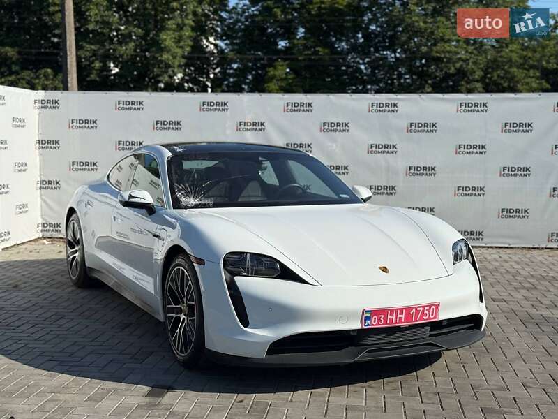 Porsche Taycan 2020