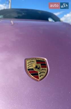 Седан Porsche Taycan 2020 в 