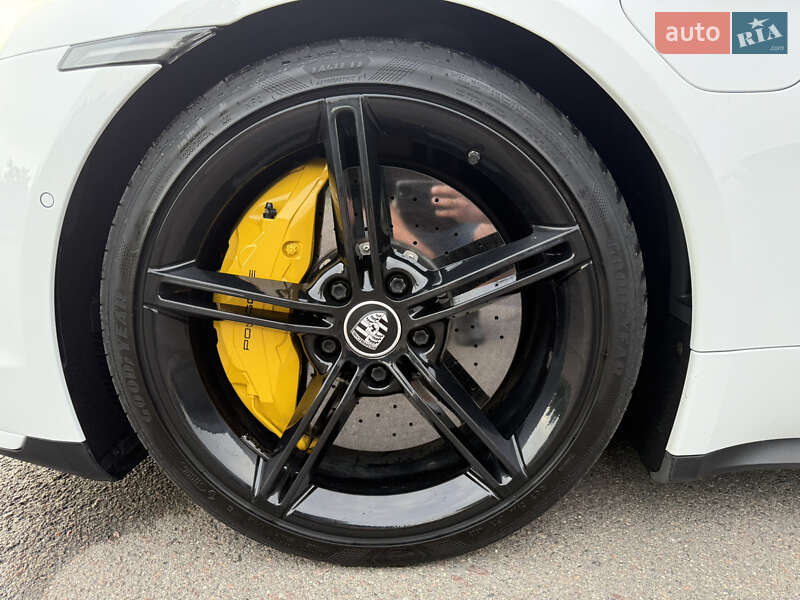 Седан Porsche Taycan 2020 в Львове фото 10 Седан Porsche Taycan 2020 в Львове