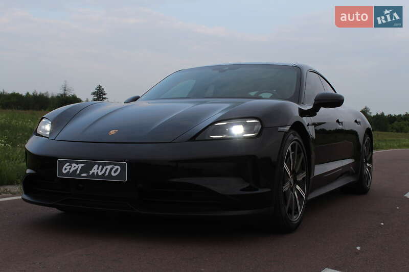 Седан Porsche Taycan 2025 в Києві