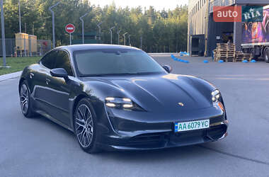 Седан Porsche Taycan 2019 в Києві