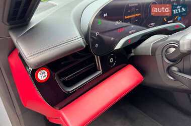 Седан Porsche Taycan 2021 в 