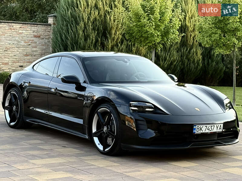 Седан Porsche Taycan 2020 в Рівному