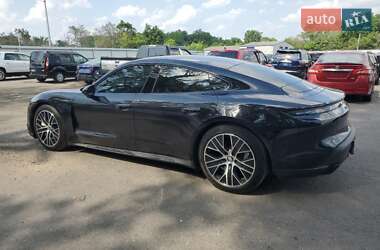 Седан Porsche Taycan 2020 в 