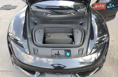 Седан Porsche Taycan 2020 в 