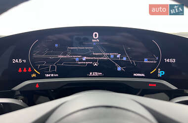 Седан Porsche Taycan 2023 в 