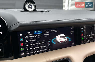 Седан Porsche Taycan 2020 в 