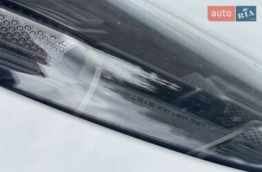 Седан Porsche Taycan 2020 в 
