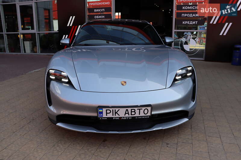 Седан Porsche Taycan 2021 в Львове