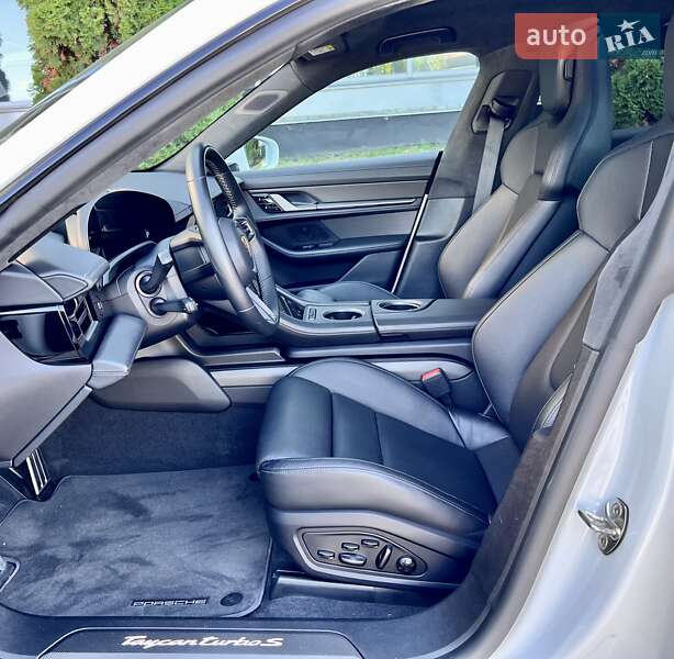 Седан Porsche Taycan 2020 в Киеве фото 24 Седан Porsche Taycan 2020 в Киеве