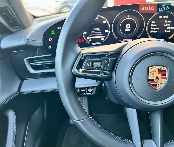 Седан Porsche Taycan 2020 в Киеве фото 39 Седан Porsche Taycan 2020 в Киеве