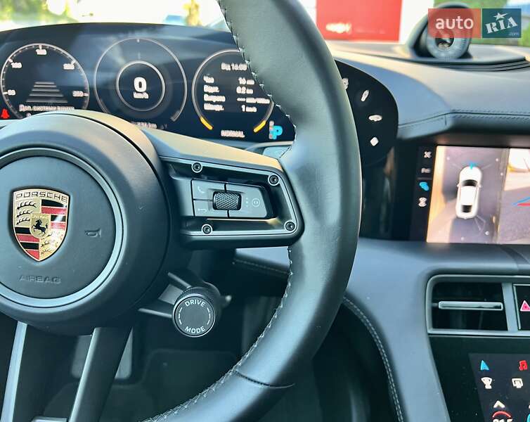 Седан Porsche Taycan 2020 в Киеве фото 40 Седан Porsche Taycan 2020 в Киеве