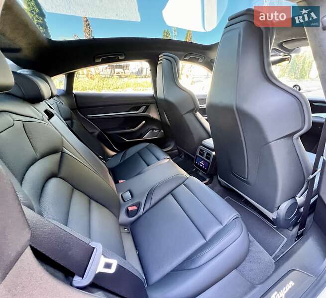 Седан Porsche Taycan 2020 в Киеве фото 57 Седан Porsche Taycan 2020 в Киеве