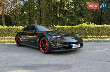 Седан Porsche Taycan 2020 в Киеве