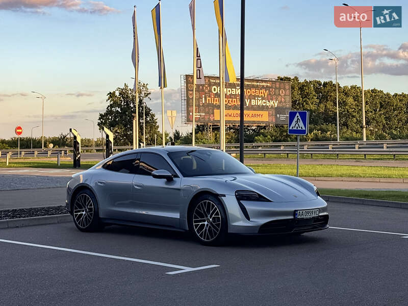 Седан Porsche Taycan 2021 в Киеве фото 5 Седан Porsche Taycan 2021 в Киеве