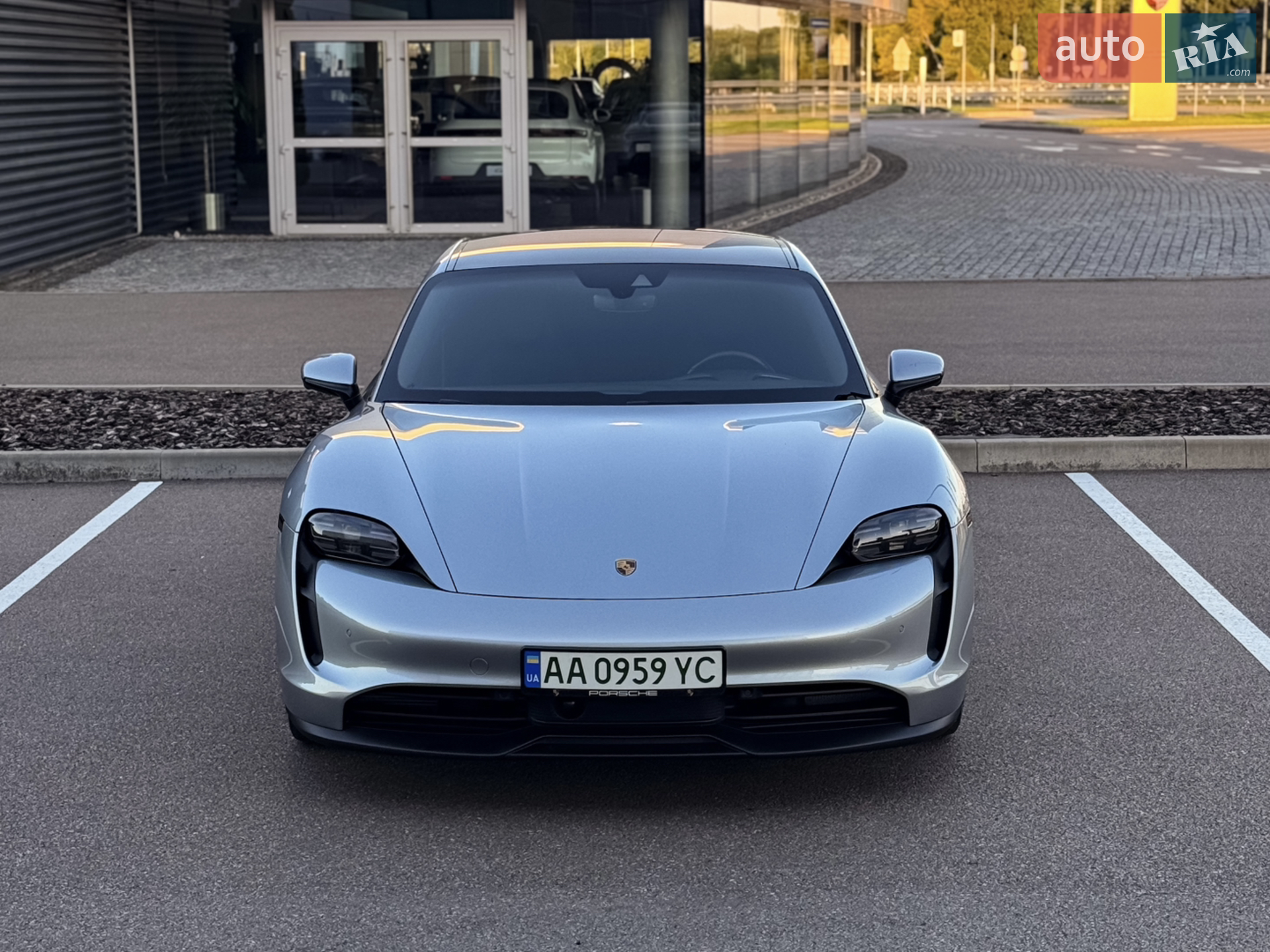2021 Porsche Taycan - мініатюра 4