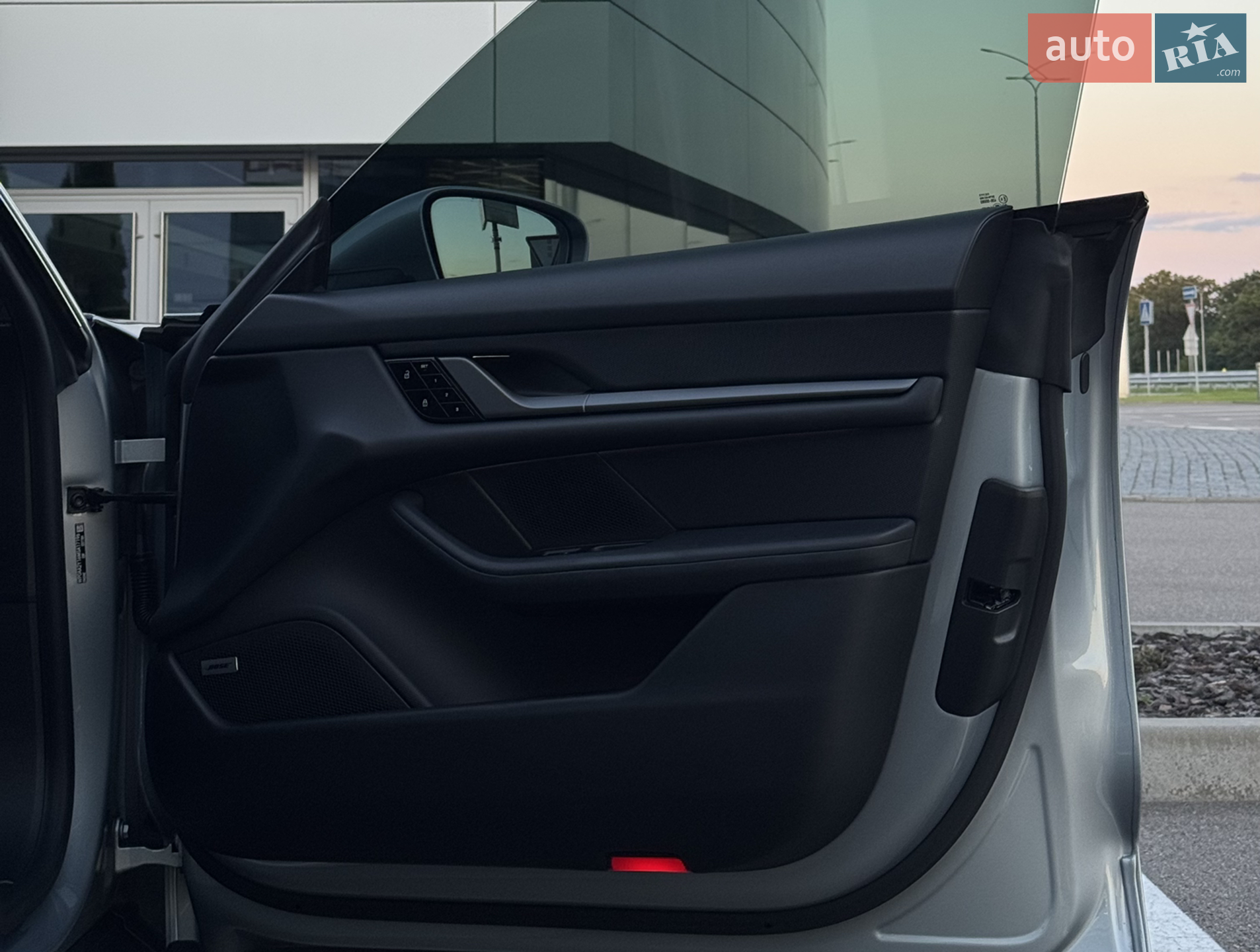 2021 Porsche Taycan - мініатюра 33