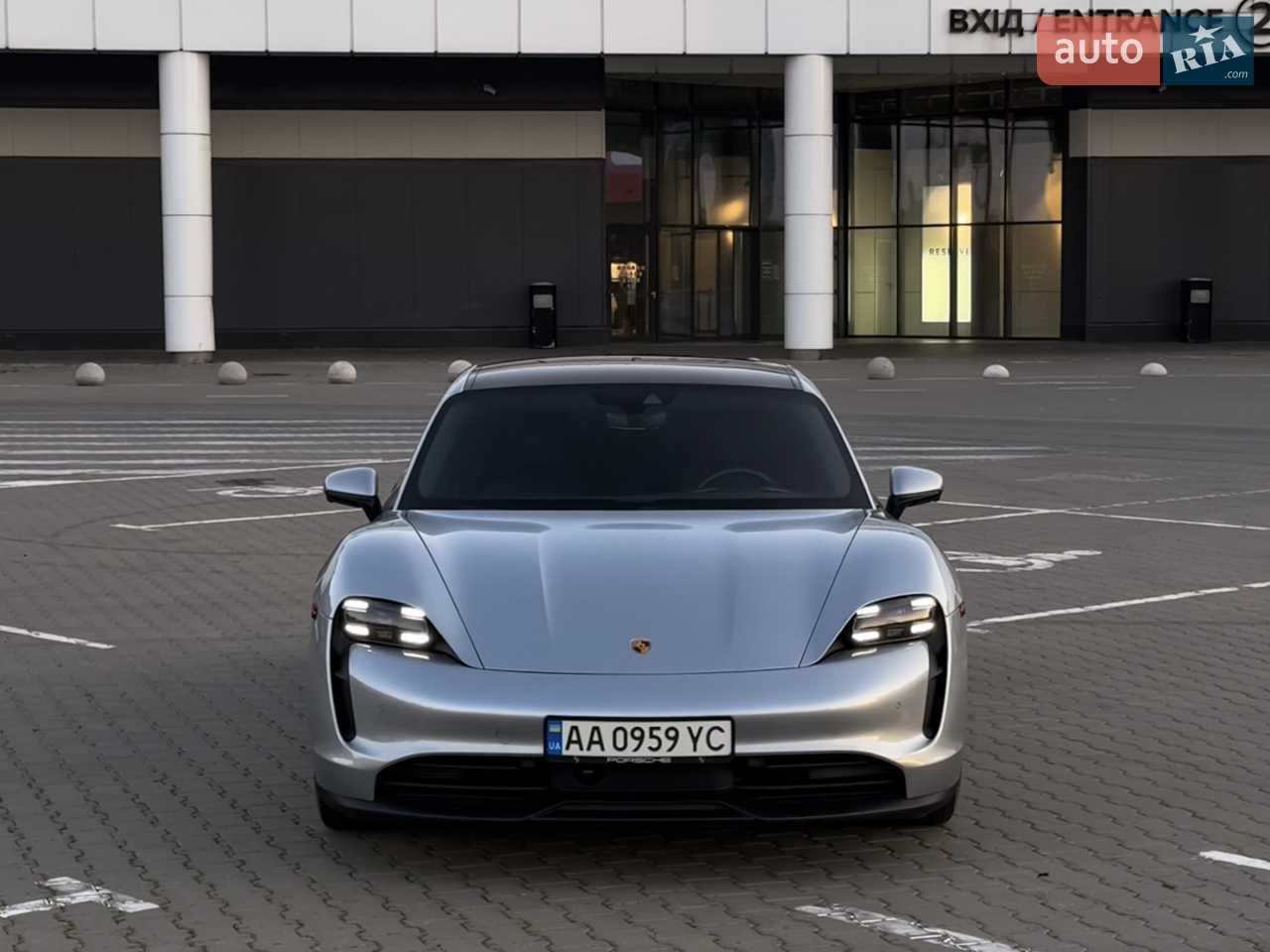 2021 Porsche Taycan - мініатюра 7