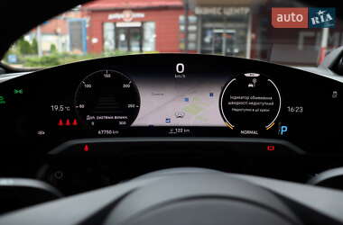 Седан Porsche Taycan 2020 в 