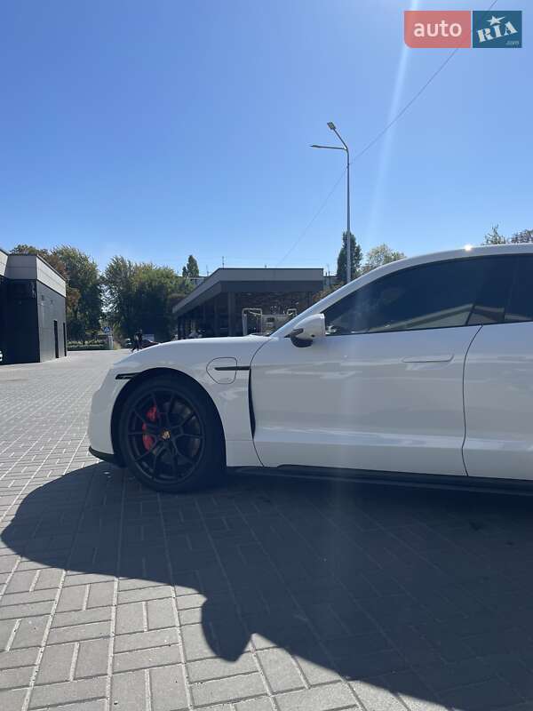 Седан Porsche Taycan 2023 в Киеве фото 4 Седан Porsche Taycan 2023 в Киеве