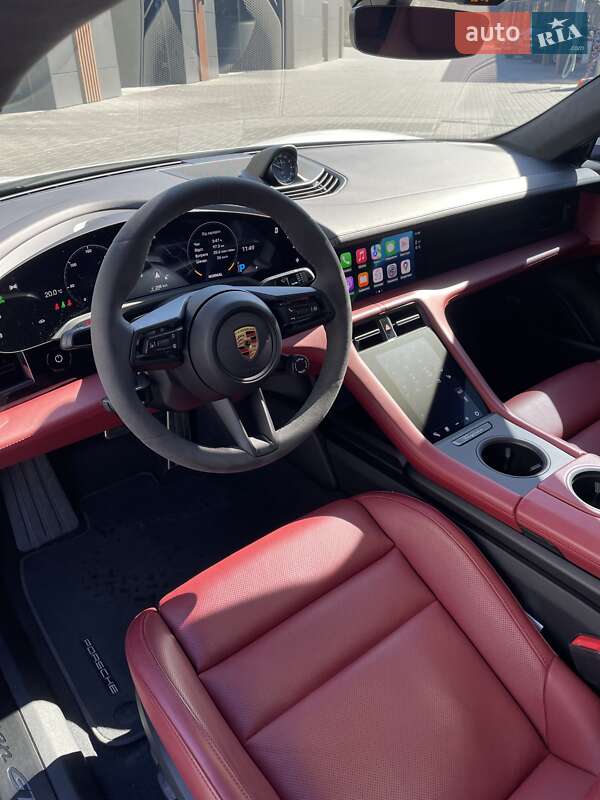 Седан Porsche Taycan 2023 в Киеве фото 19 Седан Porsche Taycan 2023 в Киеве