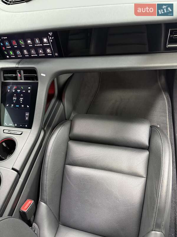 Седан Porsche Taycan 2021 в Одессе