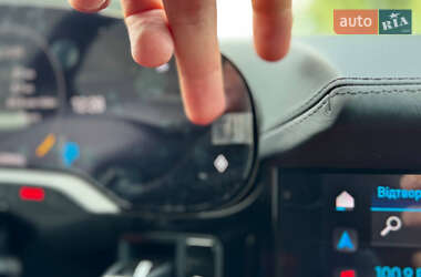 Седан Porsche Taycan 2021 в 